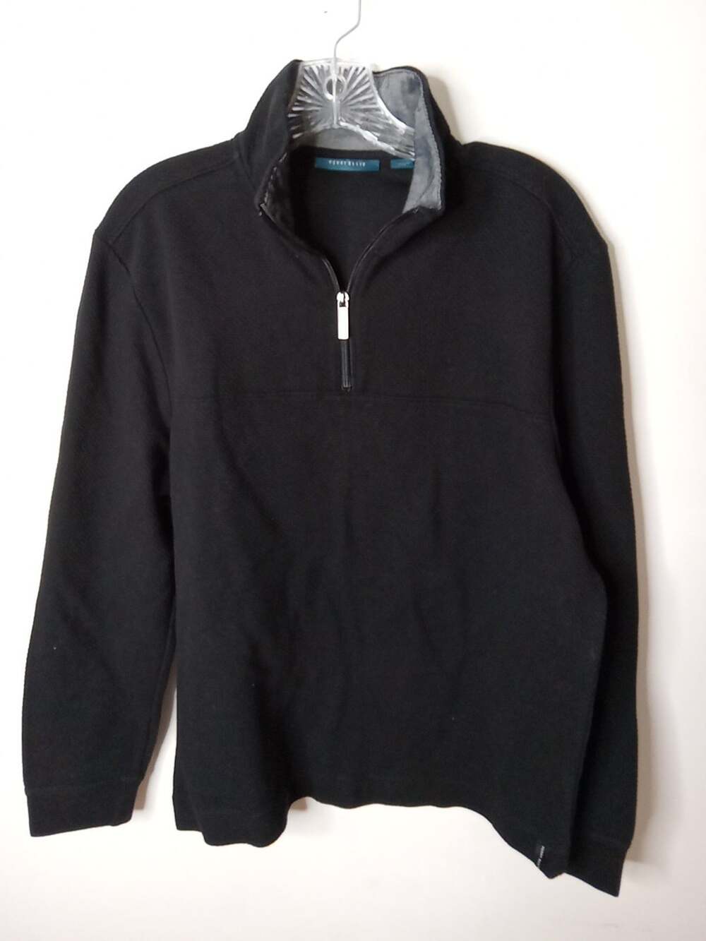 Perry Ellis Sport Mens Size Large 1/4 zip pullover black . Athleisure, Warm
